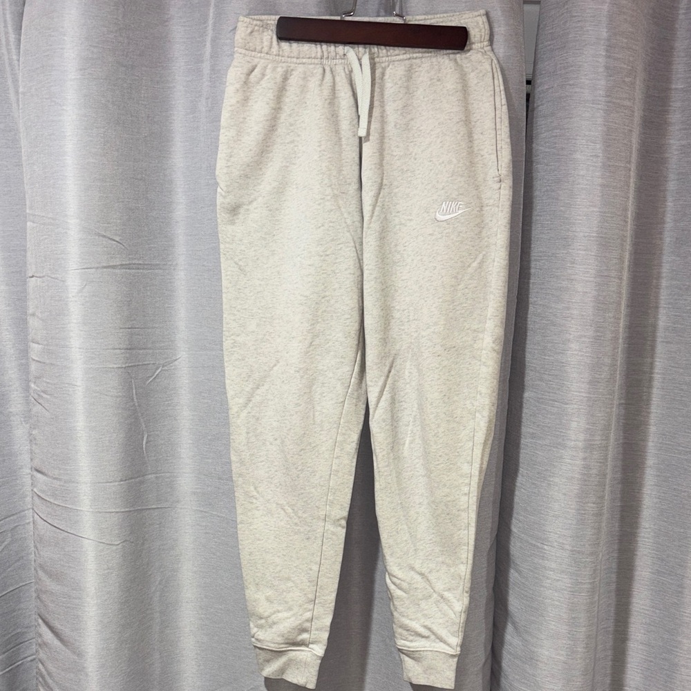 Nike Women’s Light Gray Joggers